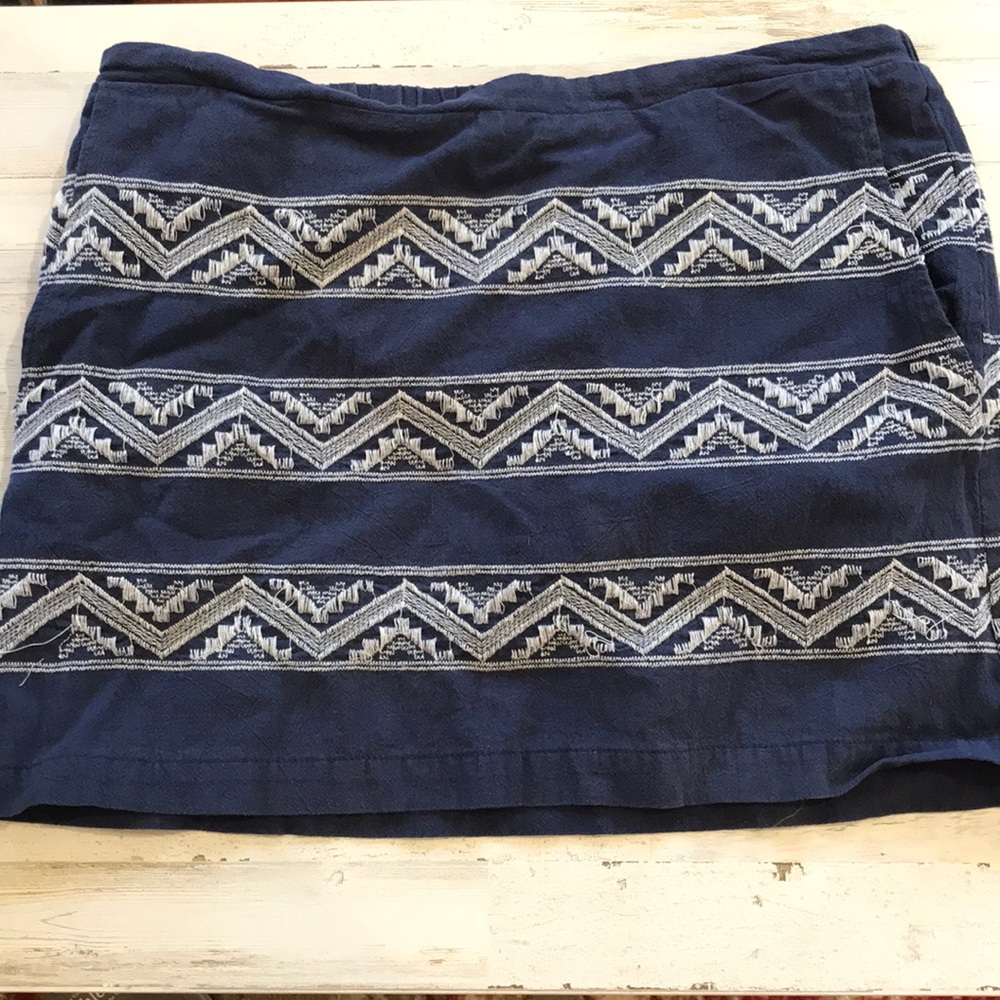 ✨Hinge Mini Skirt with Pockets✨